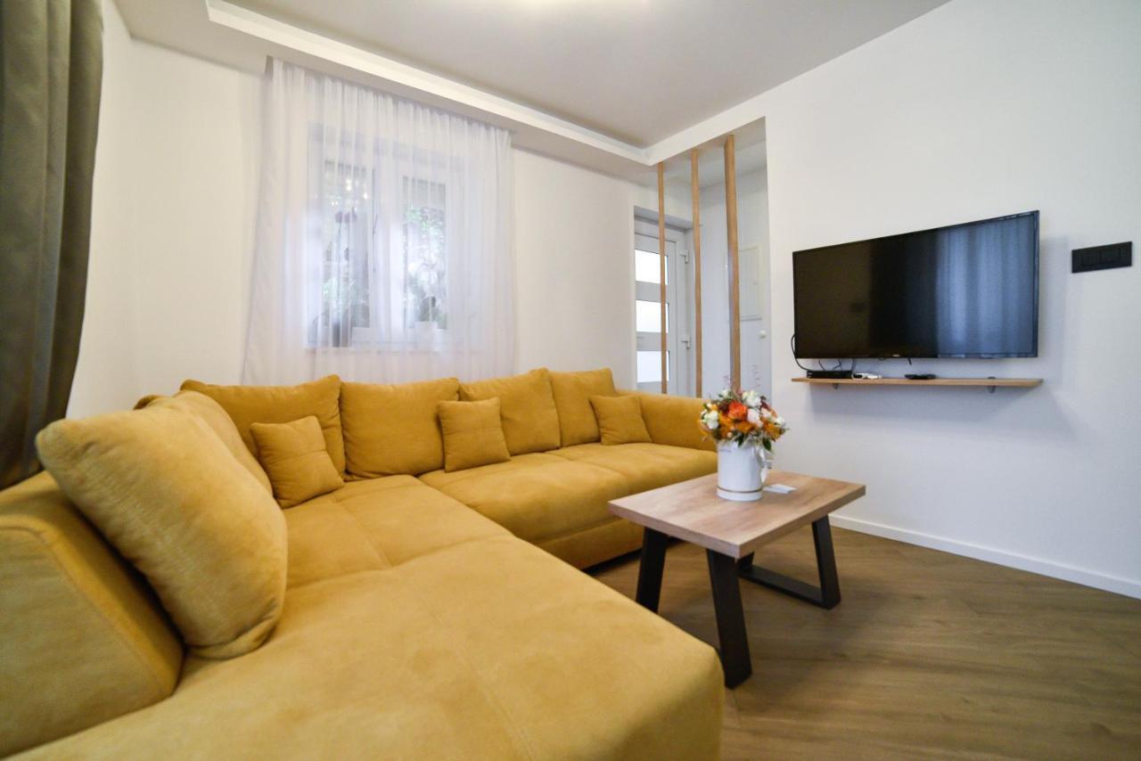 Luxury Apartment Knezovic Sinj Ngoại thất bức ảnh